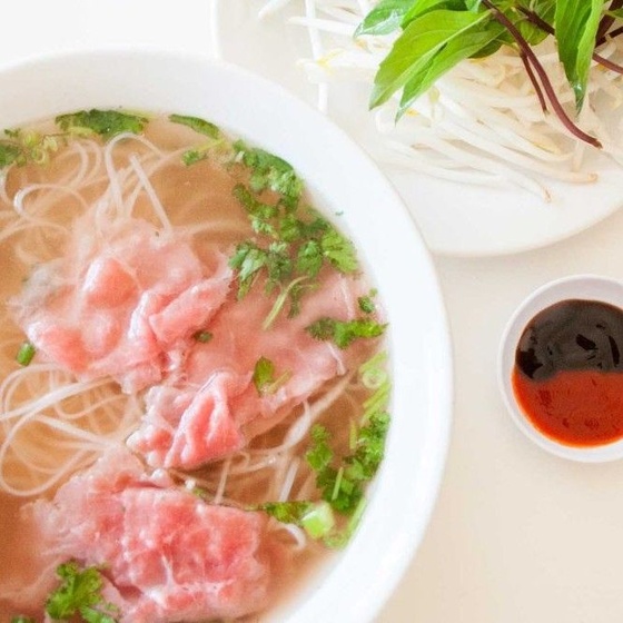 Pho Lynn thumbnail image